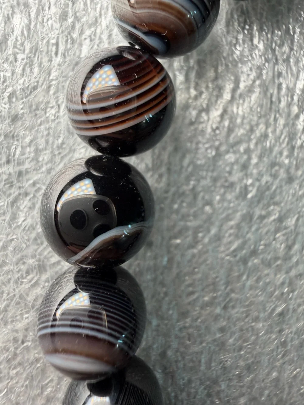 Gorgeous 10MM Black Banded Agate Natural Crystal Bracelet